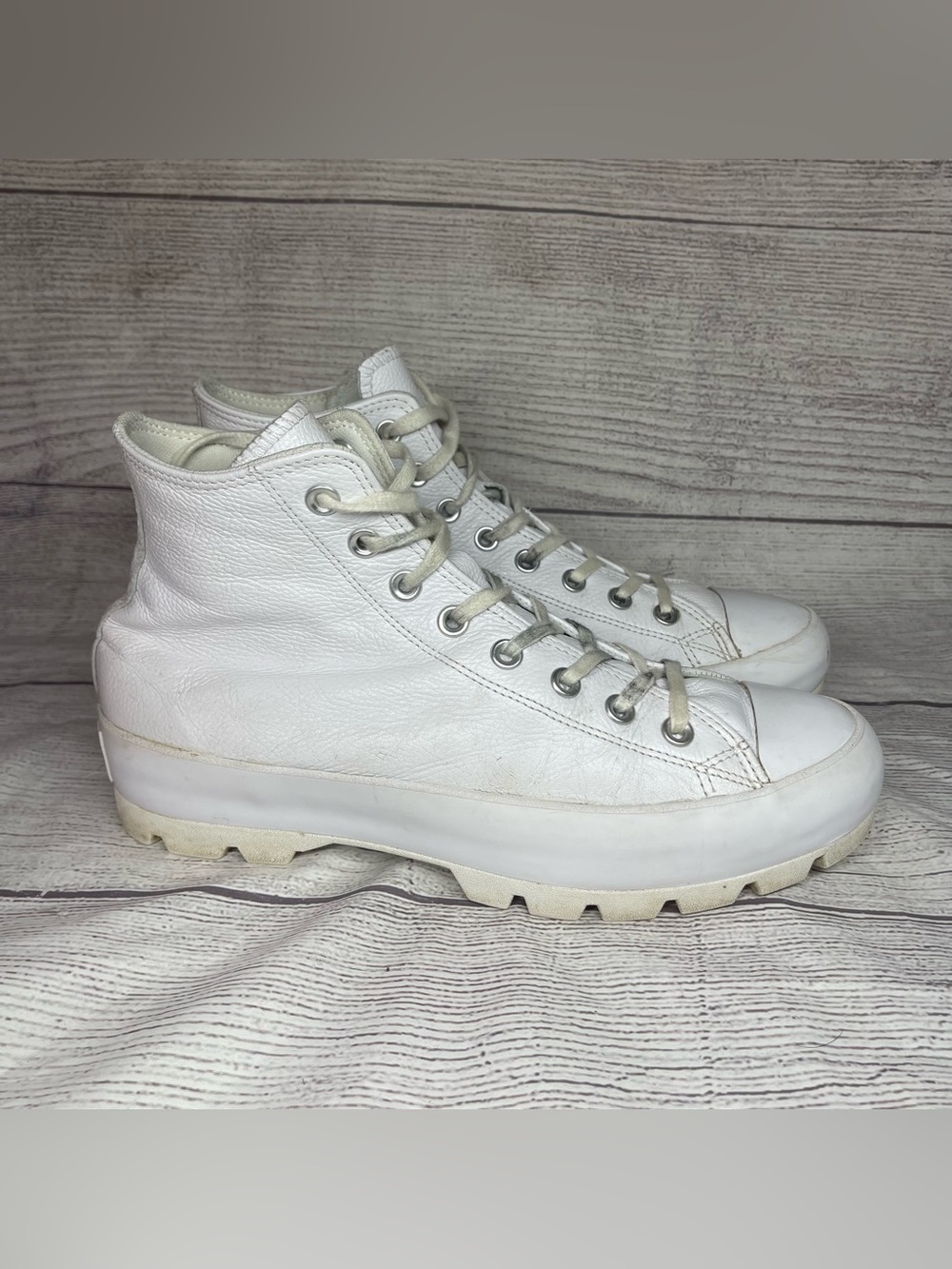Converse Women’s 11 White Leather High Top Shoes